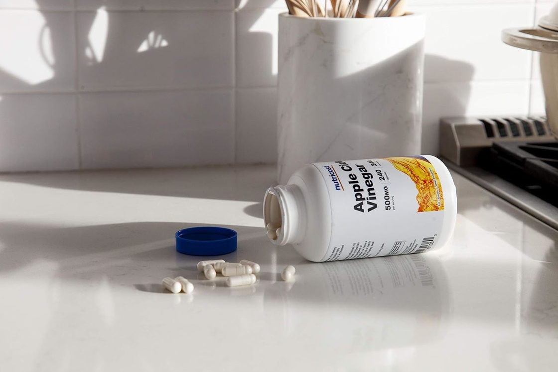 المكملات الغذائية OEM خل التفاح كبسولات 500mg 240 كبسولات نباتية نباتية طبيعية GMP غير معدلة وراثيا خالية من الغلوتين